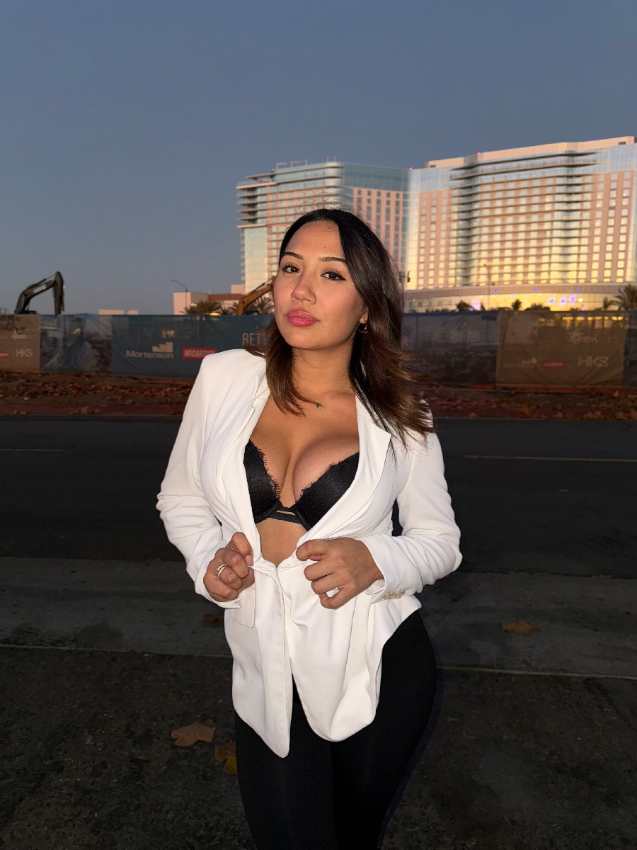 Take a pause and enjoy Ali Cruz — streaming from Castries