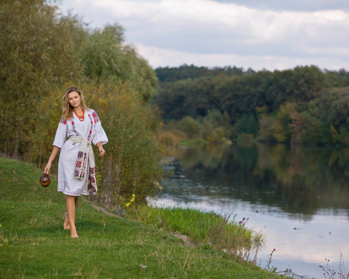 Nude girl Slavic women in Castries