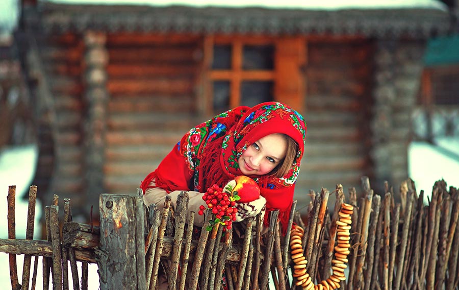 Sexy girl Women in Slavic costumes in Castries